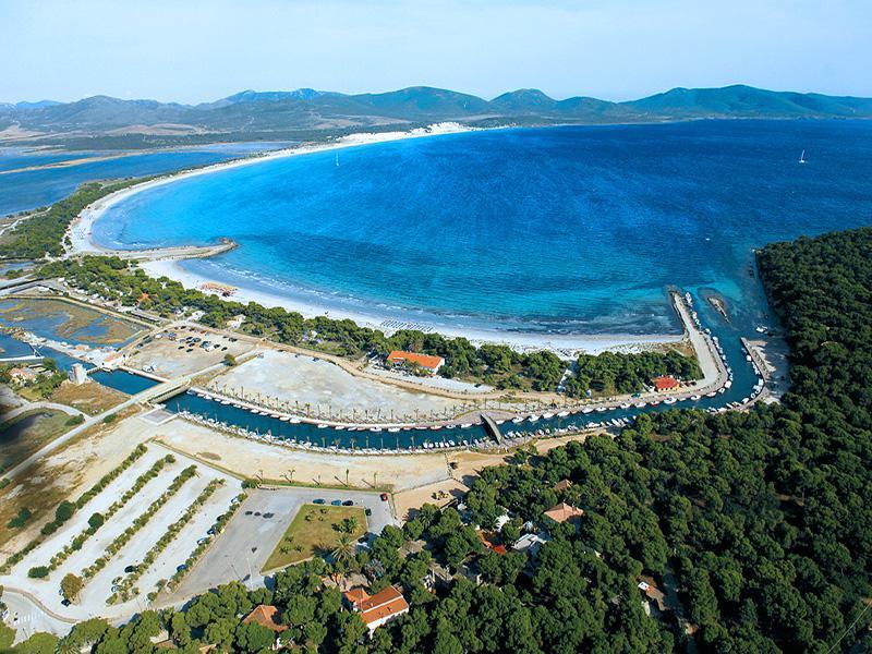 Affittacamere la Medusa Porto Pino Esterno foto
