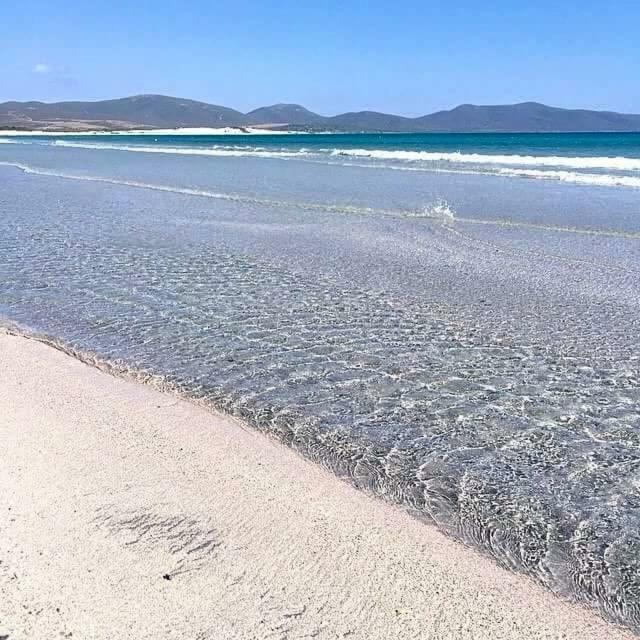 Affittacamere la Medusa Porto Pino Esterno foto